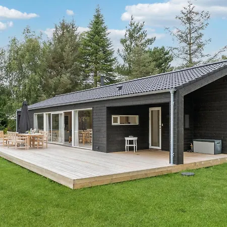 Skønt Hjem I Med Sauna Feriehus *