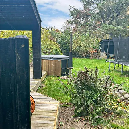 Nyaraló Beautiful In With Sauna *